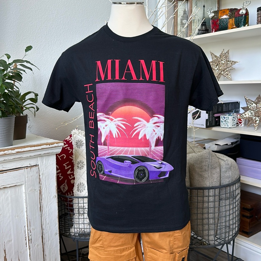 Miami South Beach T-shirt NWT